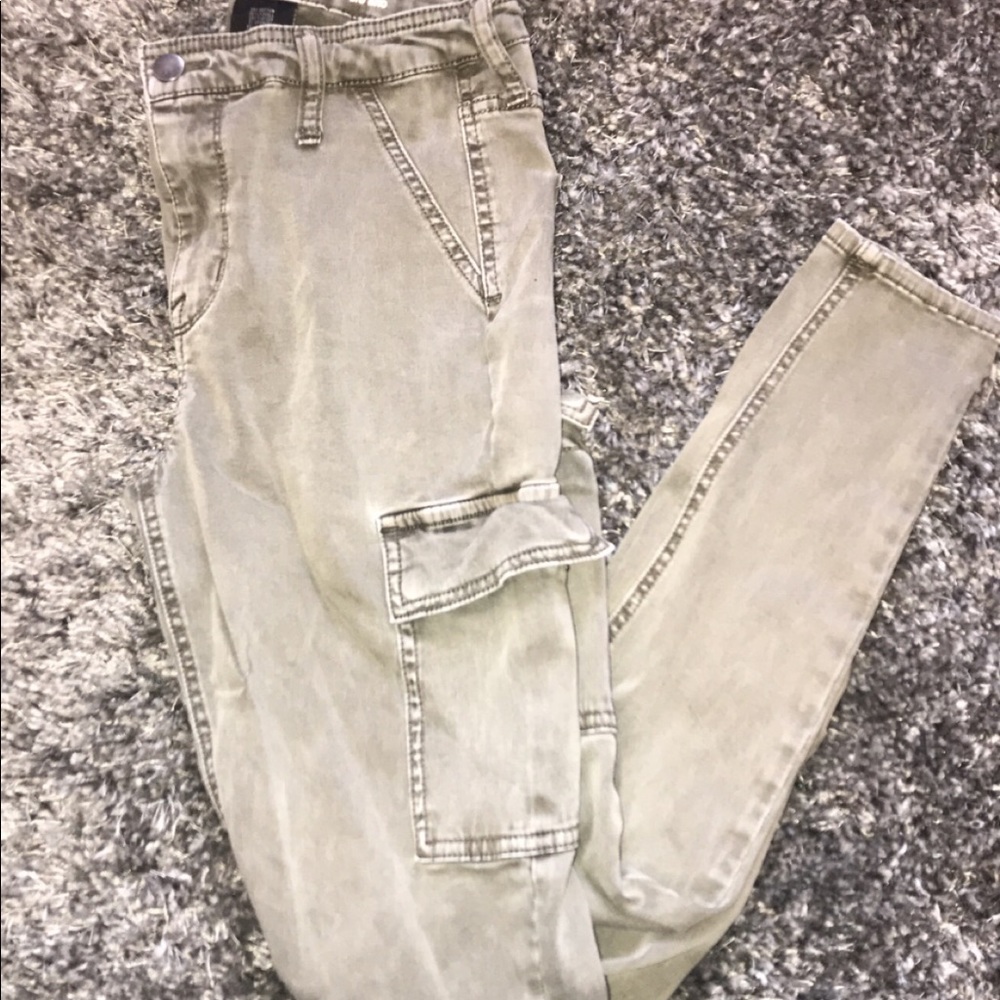Green skinny jeans